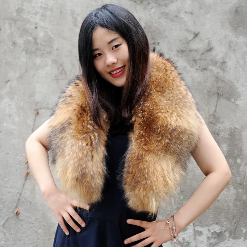 CX-A-17 Accessories for women's clothing Scarf with shawl neck in real raccoon fur