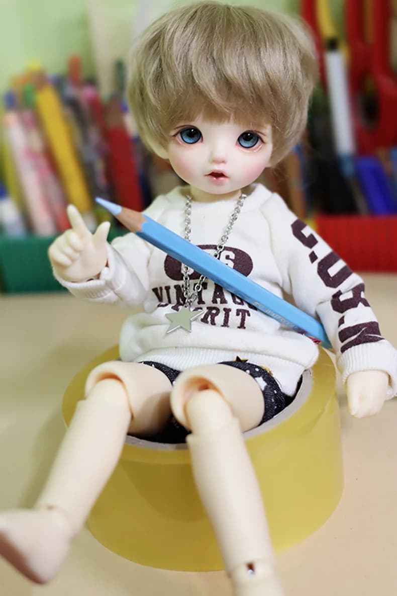 New 1/6 27cm Cute Girl Premium Resin BJD SD doll Carol card meat Spot Makeup free shipping
