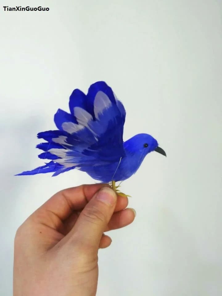 Modello di Uccello con Piume Bianche e Blu 12x15cm in Schiuma Rigida con Ali Aperte, Decorazione Artigianale, Regalo, Accessorio Decorativo, Circa 12x15cm