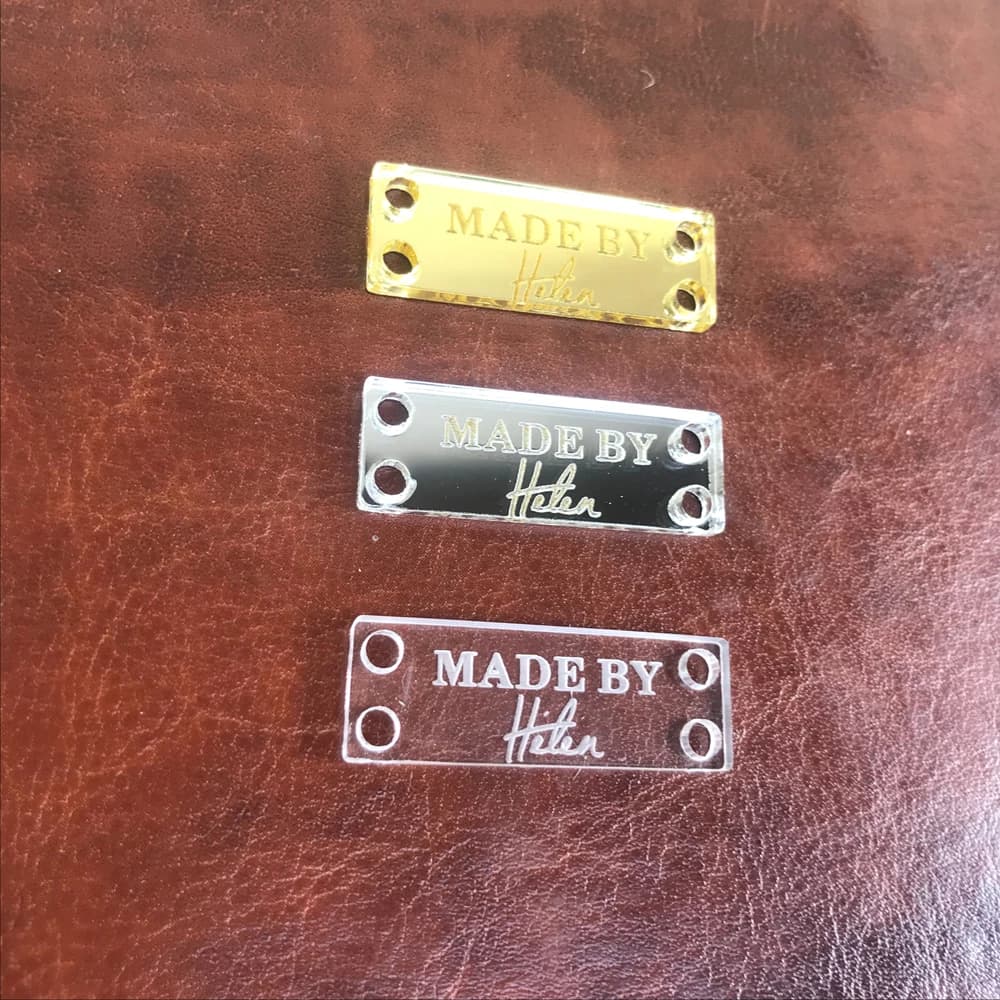 Etichetta acrilica personalizzata, etichetta per abbigliamento, etichette per cucire su etichette acriliche, borsa per guanti da cappelli all'uncinetto, etichette personalizzate per prodotti fatti a mano