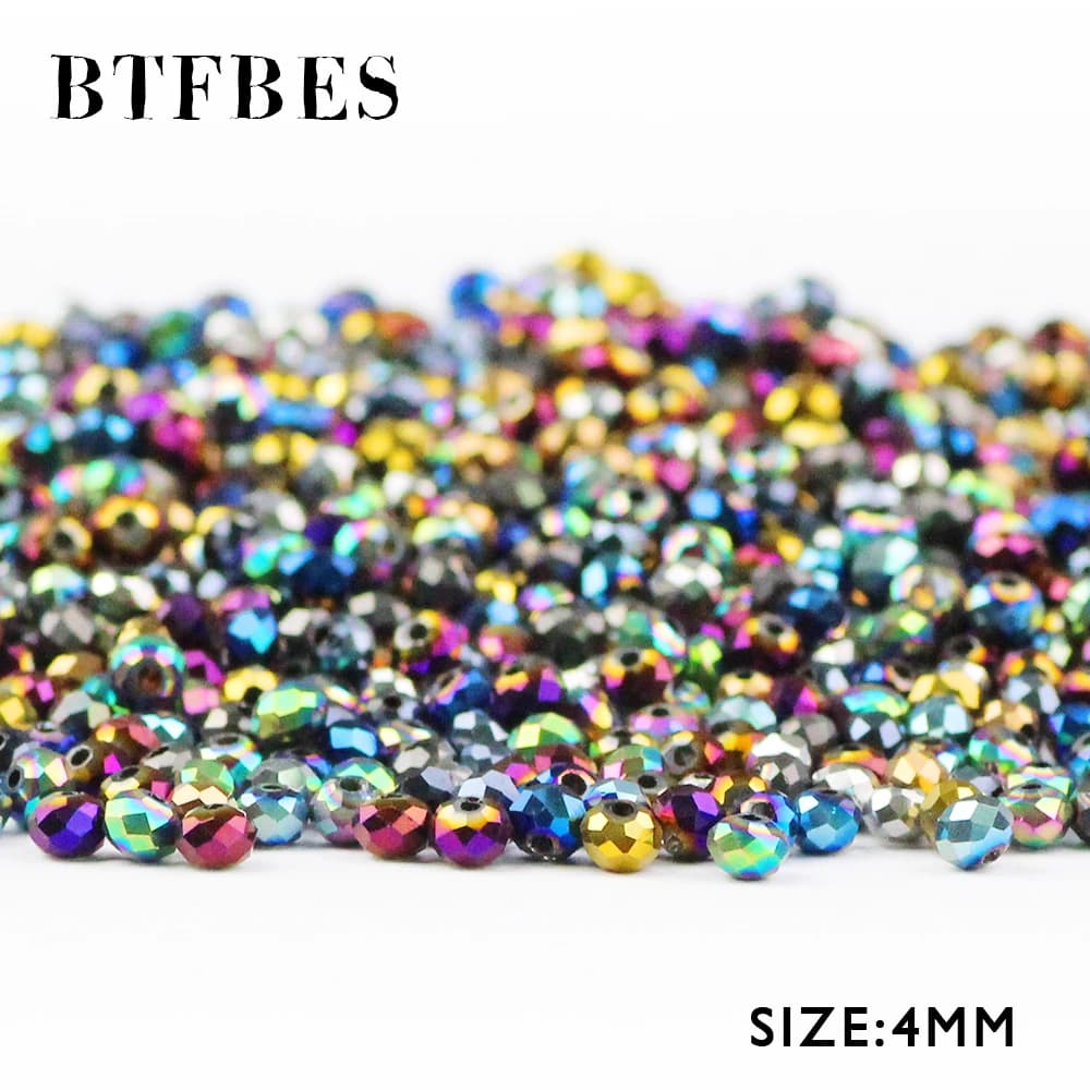 BTFBES Sfaccettato Flat Round Cristalli Austriaci 4 millimetri 100pcs Branelli Allentati Placcato AB della sfera di Vetro per la Collana Dei Monili Del Braccialetto che fanno FAI DA TE