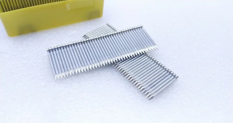 Nuovo 400 pcs ST32 T Chiodatrice chiodi Concreti Chiodi in acciaio Fiocco Per Manuale del chiodo graffette pistola