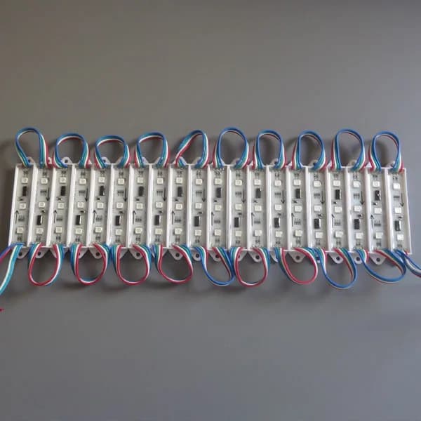 modulo led pixel rgb a colori 75 * 15mm 3 LED UCS1903; moduli LED RGB SMD 5050 a colori 3 pezzi, ingresso DC12V; IP68 impermeabile