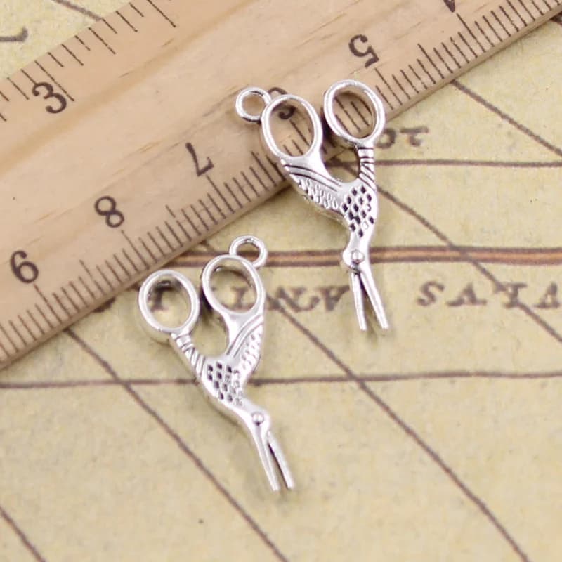 20 pz Charms Sewings forbici 28x15mm bronzo antico argento pendenti di colore che fanno gioielli tibetani fatti a mano alla ricerca di gioielli