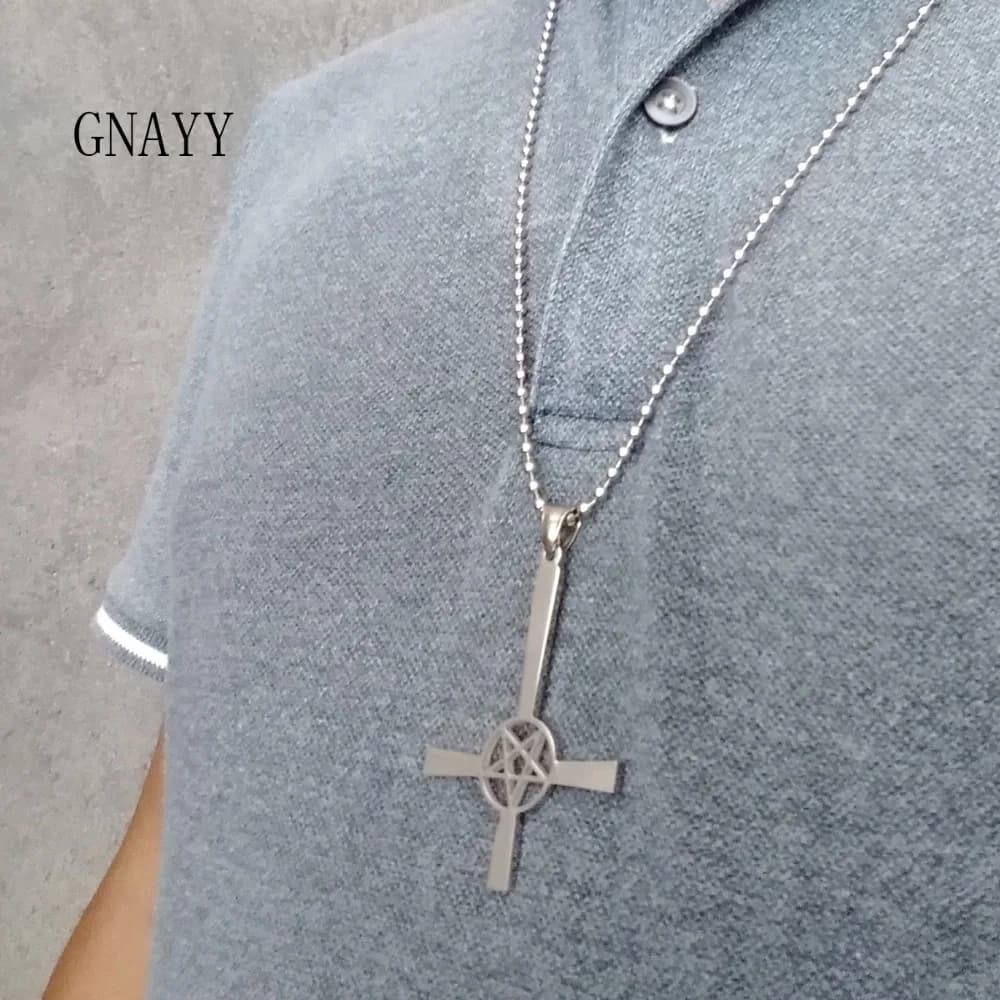 Collana con ciondolo a croce pentagramma in acciaio inossidabile stile hip-hop da uomo, ispirata al culto satanico, 24-32''.