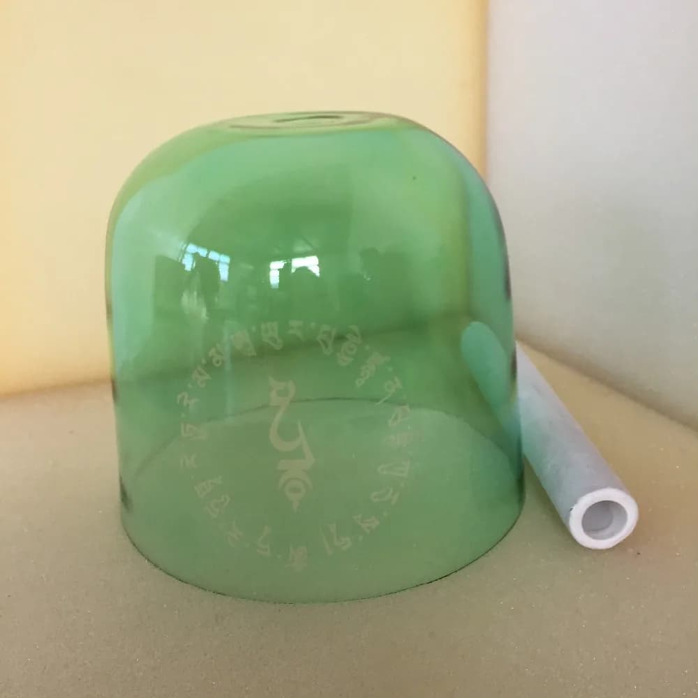 3th Octave green colour Crystal Singing Bowl 7.5 Inch,432HZ, Perfect musical note "F" With carved"Mantra" design
