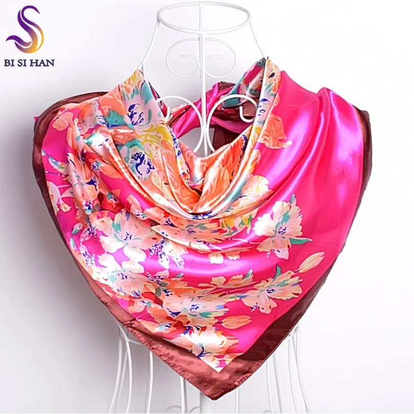 [BYISFA] Sciarpa di seta da donna Avvolge Sciarpa quadrata grande in raso di design in stile europeo Stampata Sciarpa di seta blu da donna di nuova marca 90 * 90 cm