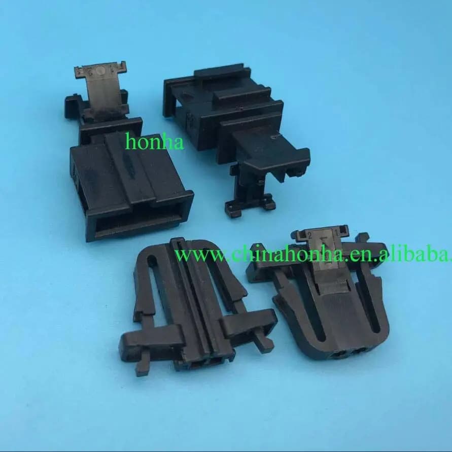 2 Spille Spina Auto per la Licenza di illuminazione della targa di Auto porta connettore 3B0 972 712 3B0972712 1J0 971 972 1J0 971972 copia parte made in China
