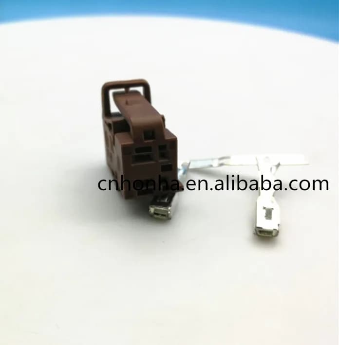 Female 4 pin seat plug of motor modified auto connector socket FCI30235952