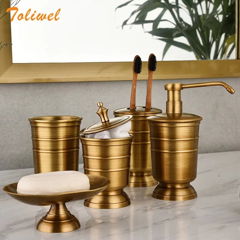 Portasapone in ottone antico Dispenser di sapone liquido Portaspazzolino Serbatoio di stoccaggio tazza per gargarismi Set di accessori da bagno da 5 pezzi