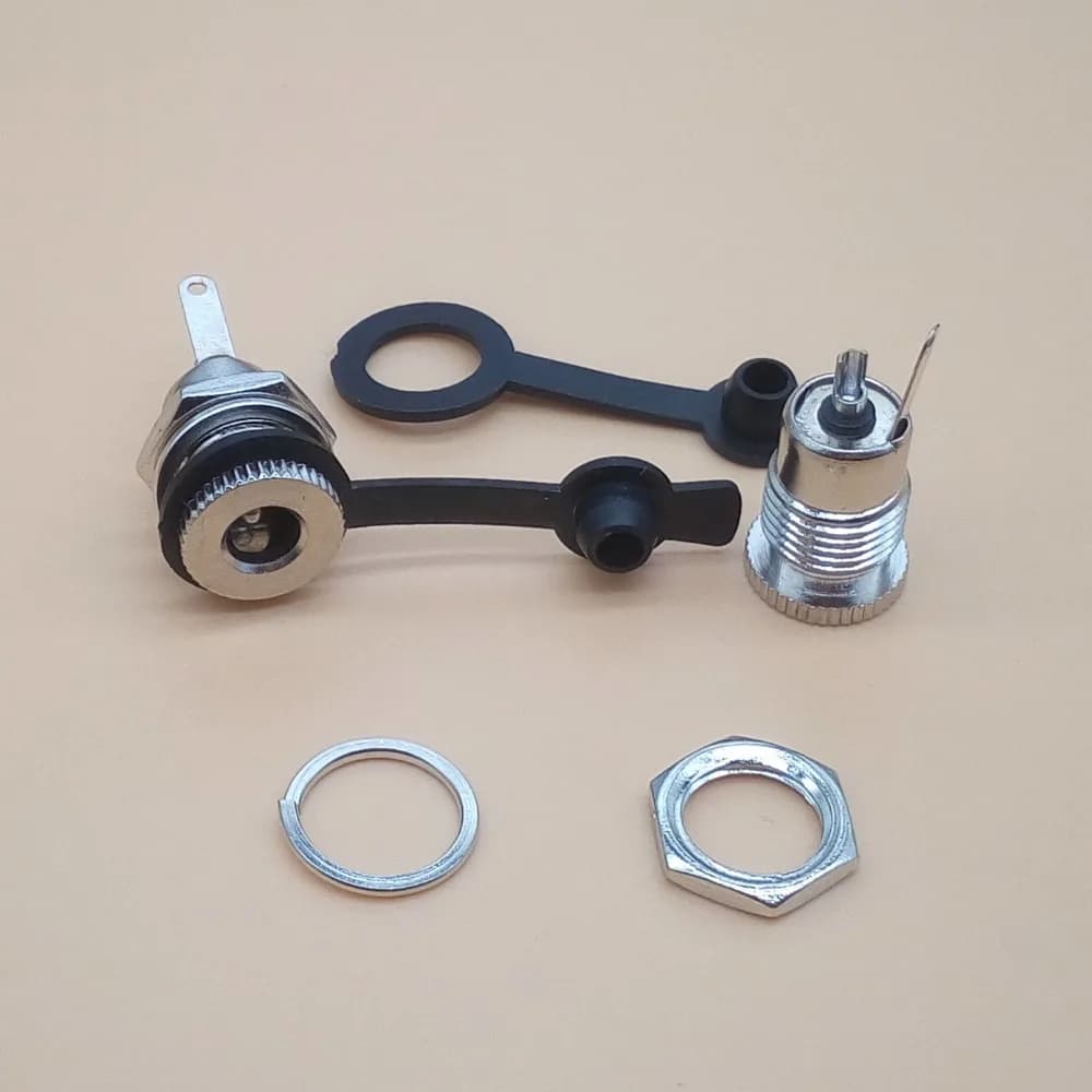10set/20 pz DC-099 DC099 5.5*2.1 / 5.5x2.5mm presa in metallo DC Power Jack ad alta corrente con tappo impermeabile
