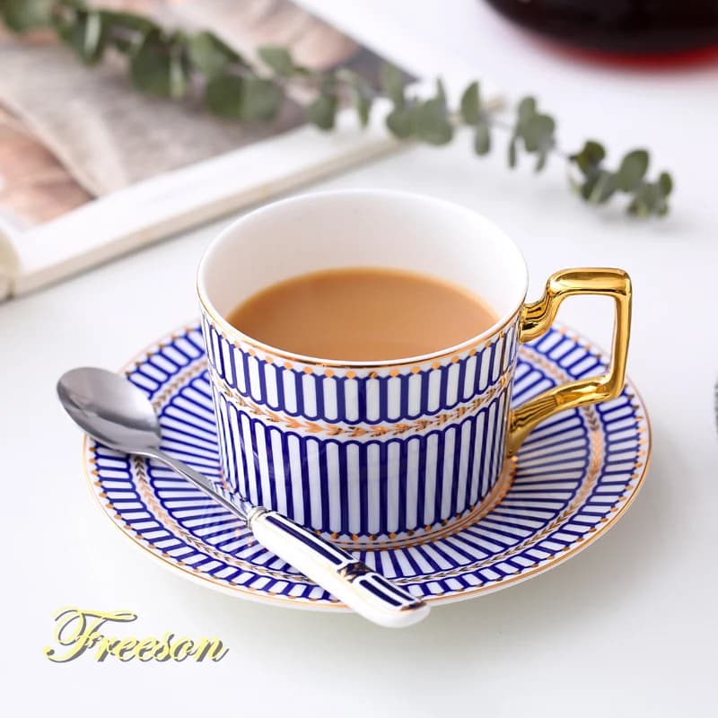 Luxury Bone China Coffee Cup Saucer Spoon Set 200ml Nordic Tea Cup Porcelain Tea Set Advanced Ceramic Teacup Cafe Espresso Cup