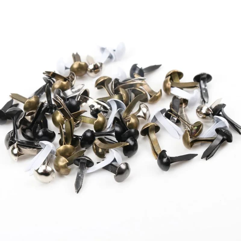 100 pz Misto Rotondo In Metallo Brad Borchie Spikes Scrapbooking Abbellimento di Fissaggio Brads Artigianato Puntina da disegno Decorazione 5x10mm