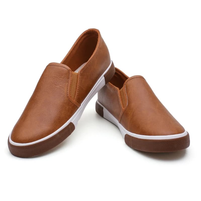 2023 nuova moda uomo scarpe uomo Casual PU scarpe in pelle maschile traspirante Slip-On scarpe per il tempo libero scarpe basse da lavoro spedizione gratuita