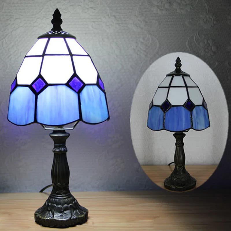 Lampade da tavolo vintage Tiffany Lattice in resina, lampade da comodino per camera da letto, lampade da lettura per la stanza dello studio dei bambini, apparecchi di illuminazione per scrivania.