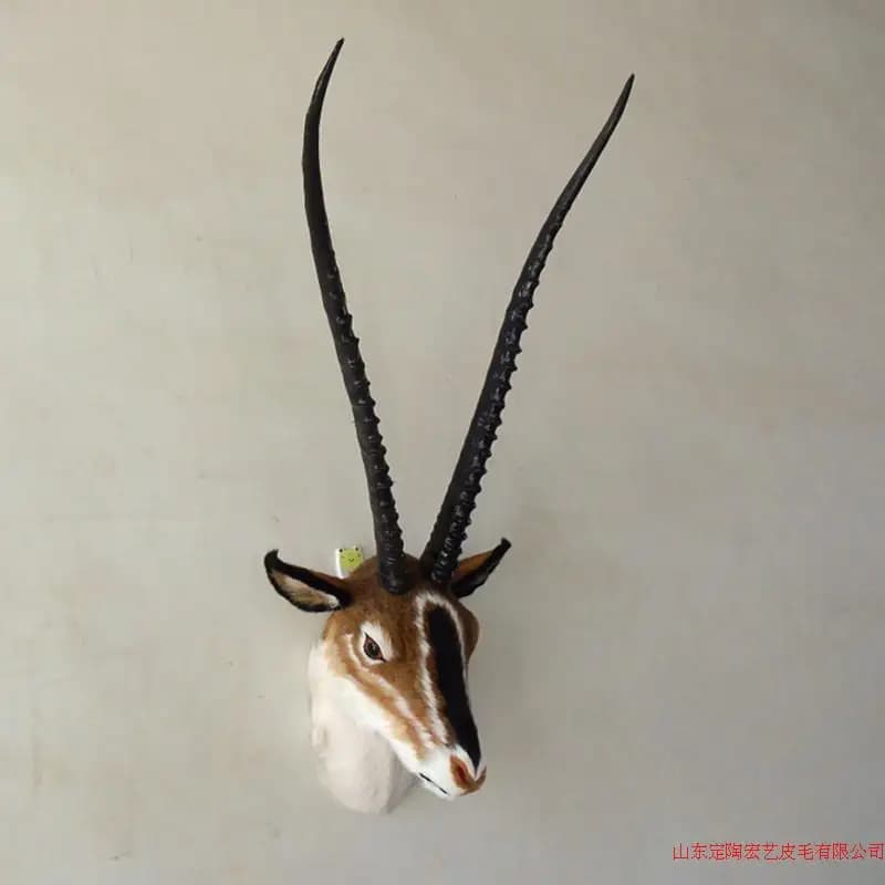 Simulation Tibetan Antelope Head Toy in Polyethylene with Furs 57x35cm Model Gift for Educational And Collectible Purposes