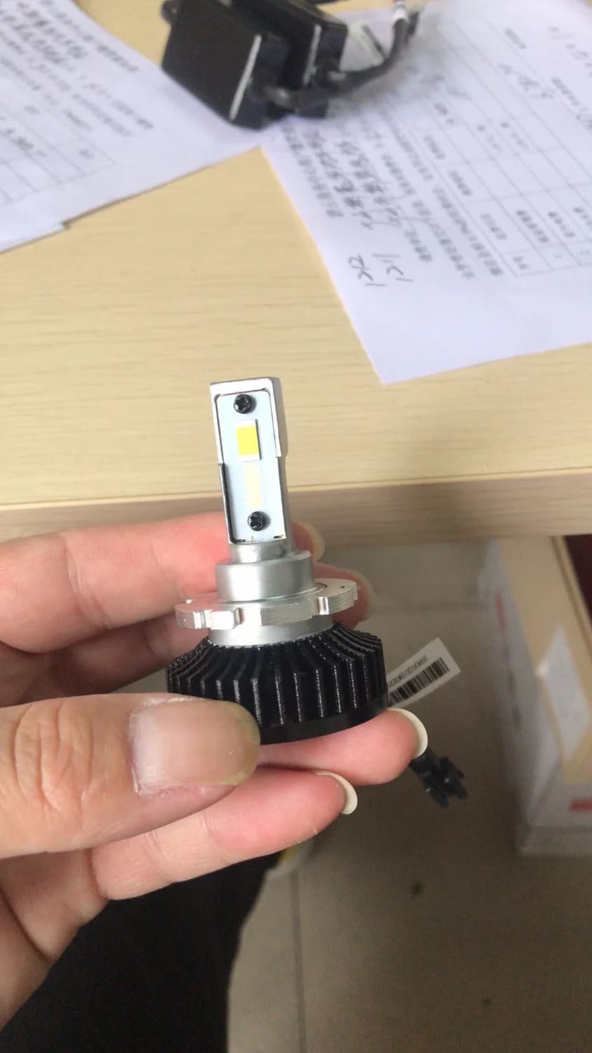 Lampadine LED KOWELL Car Styling D2H e anello di fissaggio della lampada