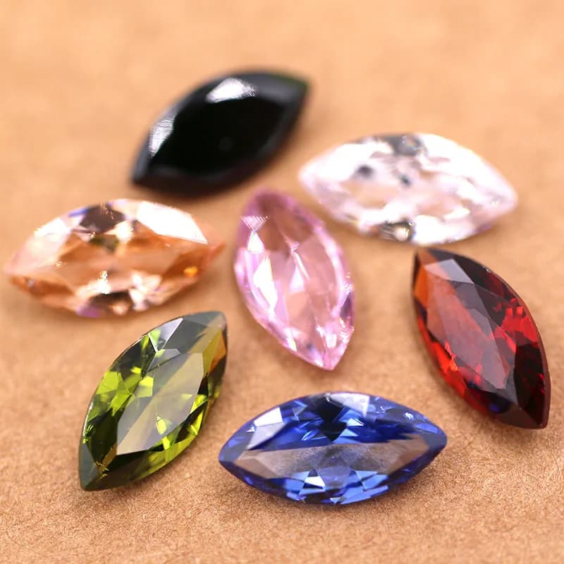 Nuovi strass in zircone a forma di foglia 5x10mm, gemme artificiali in vetro con punta, cristalli per unghie, orecchini, collane e ciondoli