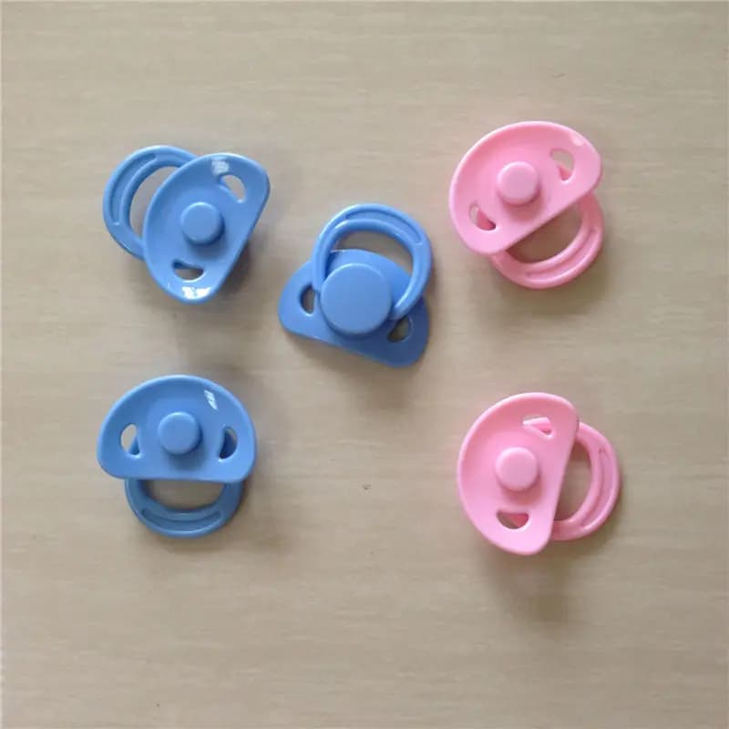 Good Quality 5cm Different Colour Magnet Pacifier For Reborn Baby Doll /Reborn Doll Hot Doll Accessory For Bonecas Reborn Doll