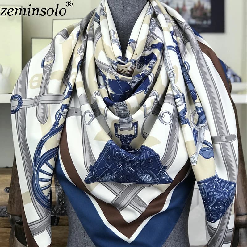 Sciarpe di Design per le donne scialli Bandana hijab sciarpa di seta quadrata di marca di lusso donna sciarpe in Chiffon a catena stampata 130*130cm