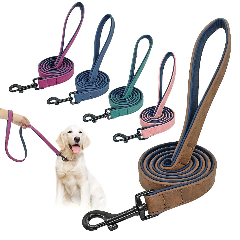 Guinzaglio per cani in pelle Guinzaglio per cani da 4 piedi Guinzaglio per cani da compagnia a 2 strati con manico imbottito per addestramento a piedi per cani di taglia media taglia