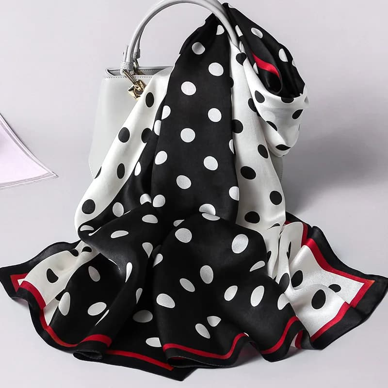 2025 Marca 100% Sciarpa di seta pura Donna di lusso Hangzhou Reale involucri di seta per le signore Stampa Scialli Foulard Femme Sciarpe di seta naturale
