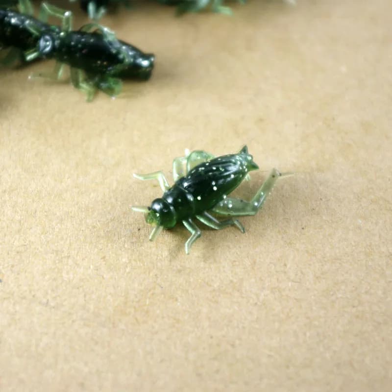 Esca da pesca in flusso Esca morbida Serbatoio Stagno Erba nera Chub Carpa Artificiale Cricket Locust Esche Insetto Verme Esche 10 Pezzi