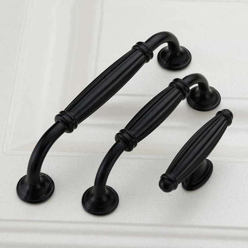 Nero In Lega di Alluminio Maniglie Delle Porte Guardaroba Cassetto Tirare Armadio Da Cucina Manopole Maniglie per Mobili Maniglie Ferramenteria E Attrezzi Accessori