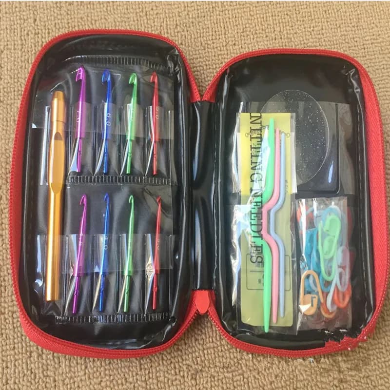 1 set di testine per gancio intercambiabili in alluminio con kit di strumenti per uncinetto per maglione con ago staccabile con borsa per la lavorazione