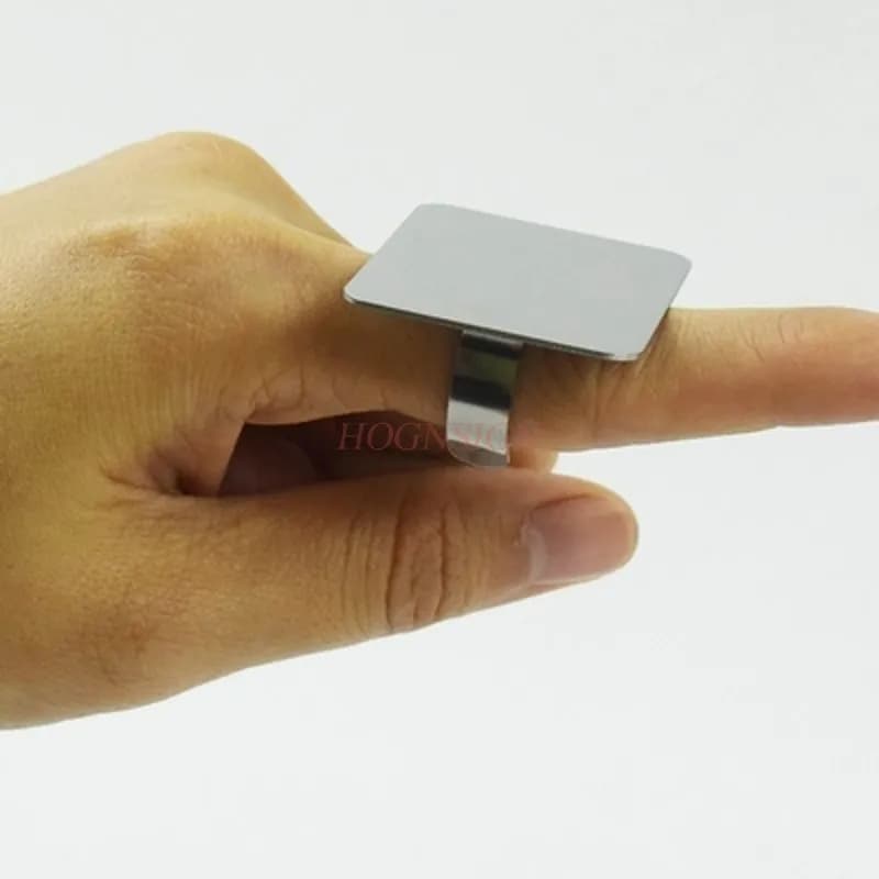 Il bordo in polvere liquida per fondotinta con anello colorato per trucco in acciaio inossidabile importato si riferisce alla vendita di truccatori