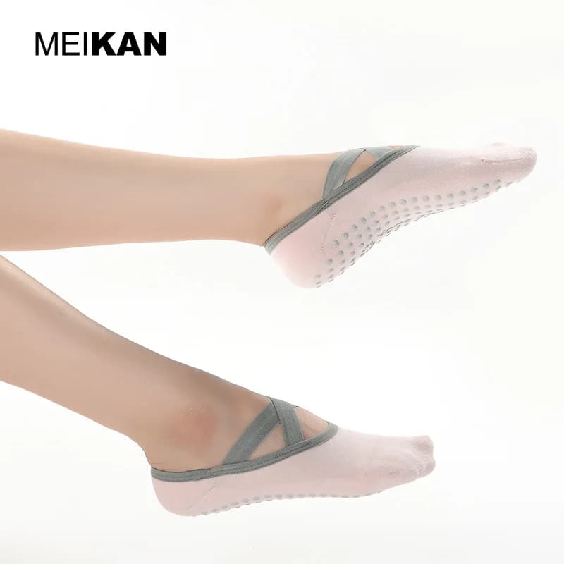 MKYG1806A MEIKANG Brand Women Cotton Yoga Socks Terry Sole Cross Lace PVC Anti-Skid Particles High-Quality Dance Pilates Sox