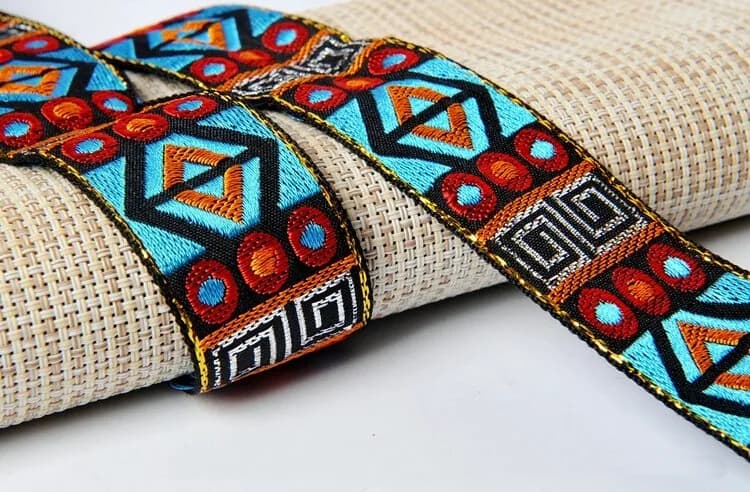 10 yard Hmong Miao Jacquard Tessitura Lace Trim 3 cm Abito Collare Nastro Tessuto Nastro Etnico Tribale Nepal Thai Lao FAI DA TE Boho Accessorio