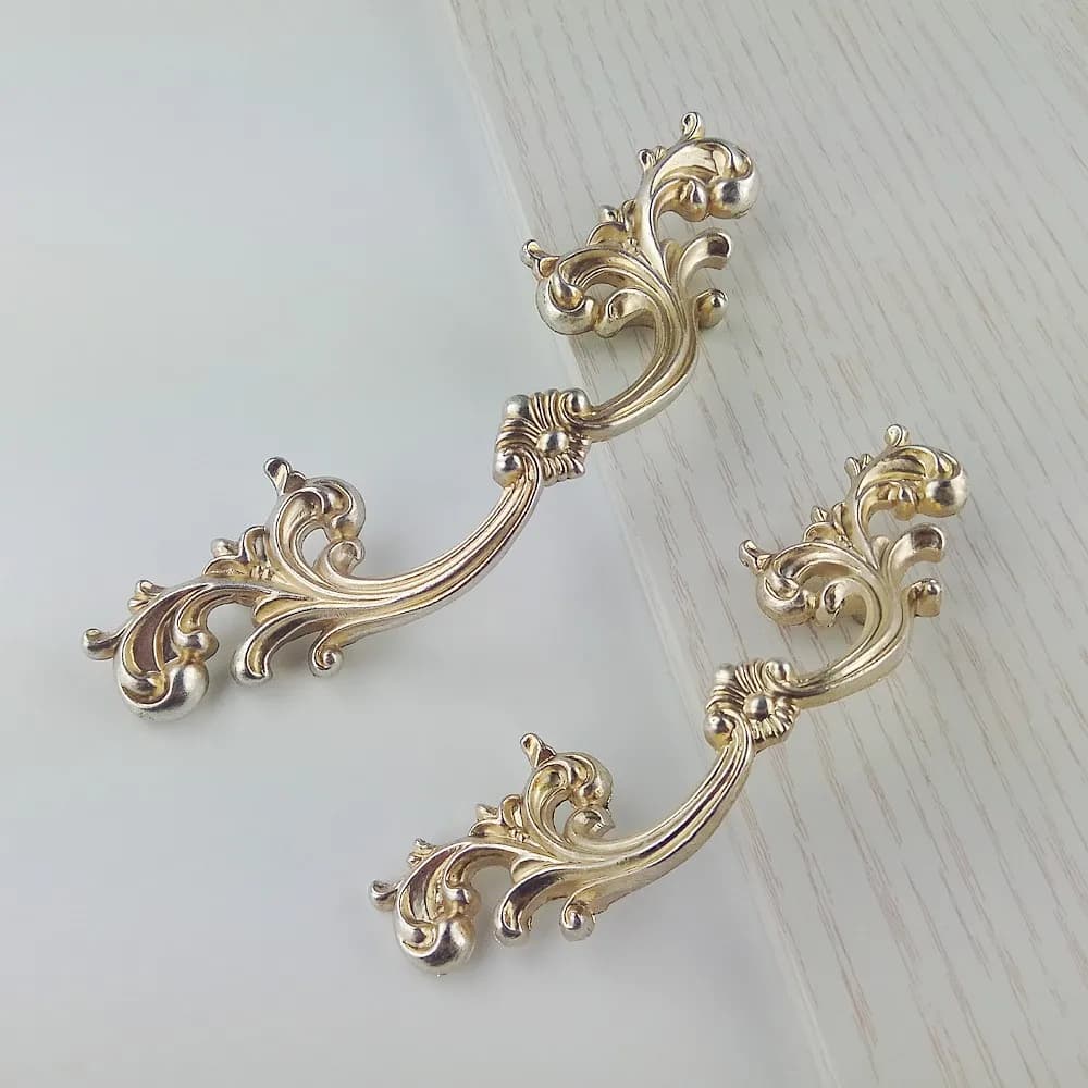 Maniglia per mobili classica in argento antico Maniglia per mobili da cucina Porta scorrevole Cassetto Guardaroba Armadio Maniglia per comò Manopola per tirare