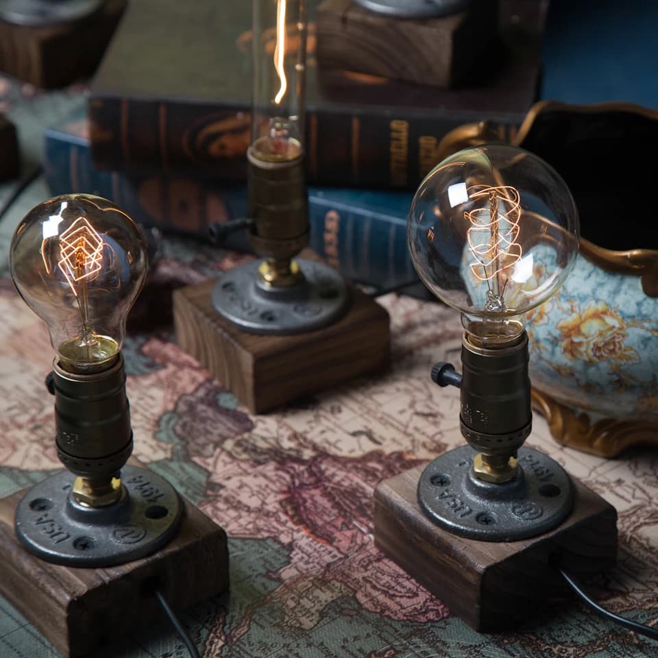 Lampada da Tavolo Vintage Stile Loft con Lampadina Edison E27, Base in Legno, Controllo con Interruttore a Pressione, Illuminazione per Scrivania, Bar e Casa
