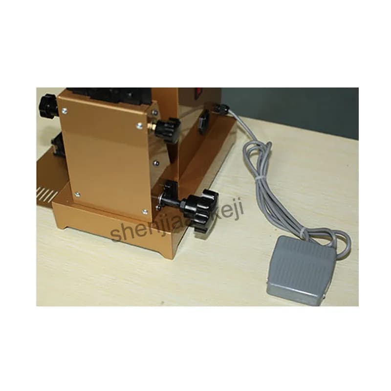 Cucitrice elettrica a testa singola Rilegatrice per filo di ferro DC-103 Chiodo piatto/Macchina per cucire chiodi a sella Rilegatrice elettrica