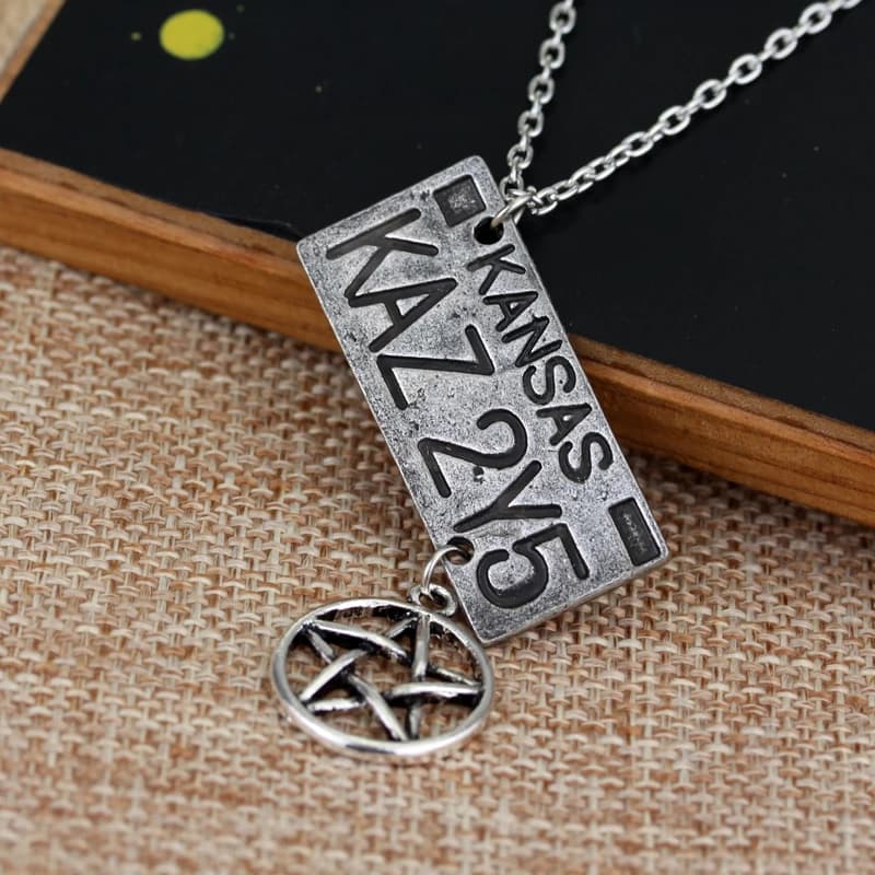 Nuovi gioielli cinematografici Collana con ciondolo targa Dean soprannaturale Collana vintage di nuova moda per i fan Regalo souvenir