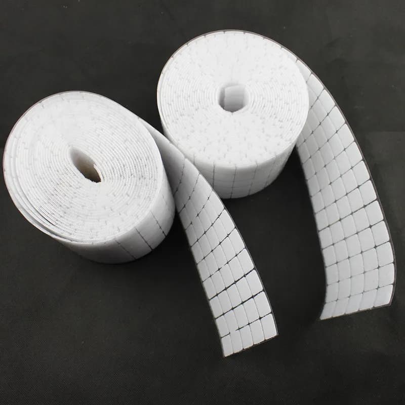 300 Pairs Nuovo 20*20mm Strisce adesive di Nylon Poliestere Gancio E Loop Piazza Magia Nastro Adesivo Forte Auto Adesivo nastro