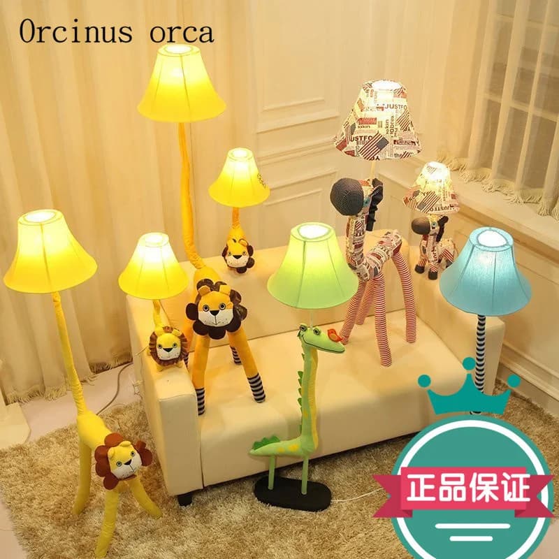 Camera dei bambini, lampada da terra a forma di cartone animato, stoffa, lampada da scrivania verticale per animali, bella lampada da notte per cameretta dei bambini Spedizione gratuita