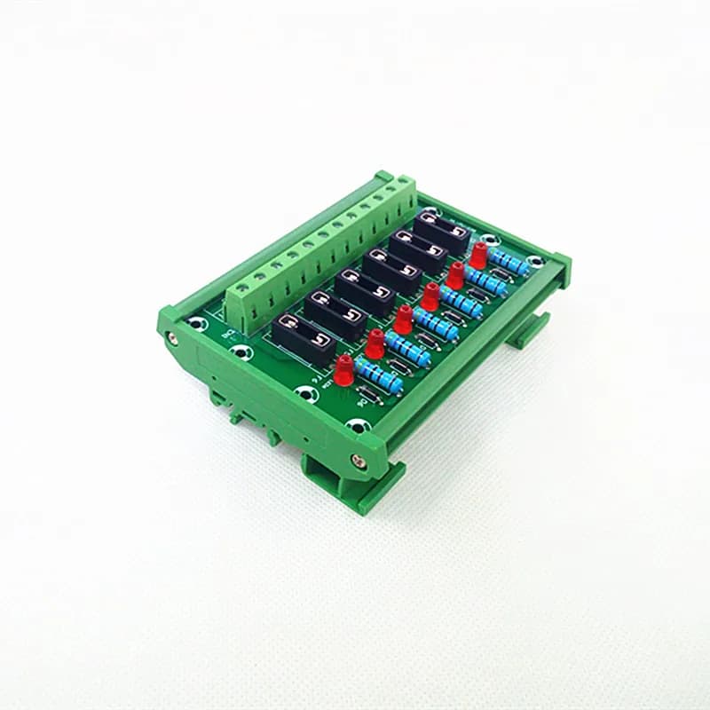 Portafusibili per auto universale micro mini medio piccolo con montaggio su guida DIN a 6 posizioni.