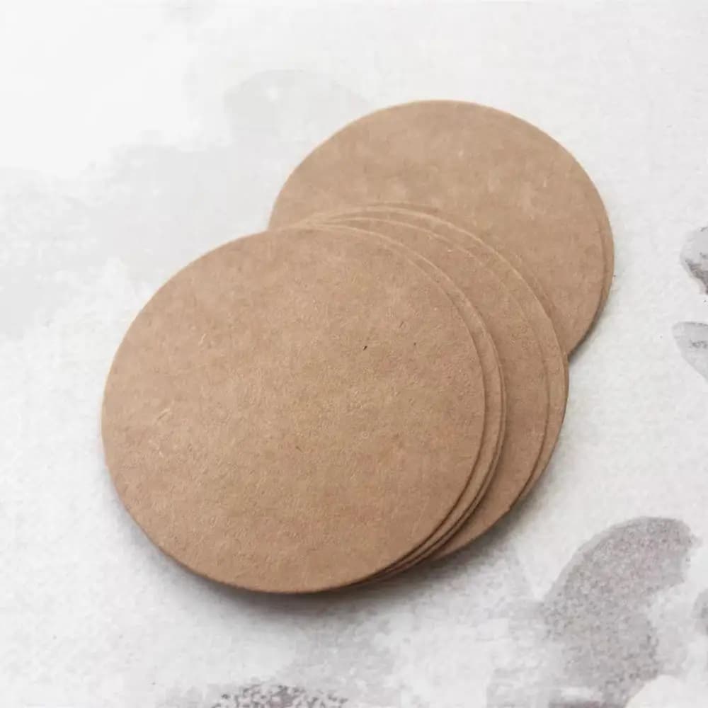 100 pz 5.5*5.5 cm Bianco Nero Marrone Kraft Etichette di Carta Rotonda Bagagli Nota Biglietti di Nome di Nozze Cartellino del Prezzo In Bianco Senza Foro