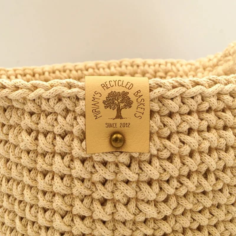 Etichette in pelle da 30 pezzi con rivetti etichette personalizzate con logo fatte a mano per lavorare a maglia all'uncinetto cucito personalizzato piega sopra l'etichetta dei cappelli dei vestiti