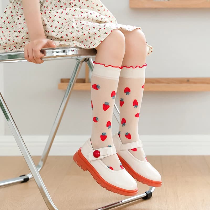 Girls' mid-tube socks summer thin section strawberry fungus mosquito socks summer breathable cotton over-the-knee stockings