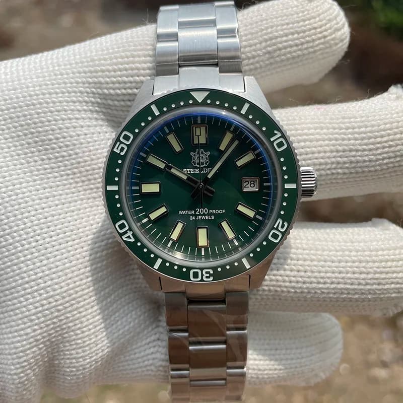 STEELDIVE Men Diver Watch 62Mas 41.9mm Automatic Mechanical Wristwatch 200m Waterproof Luminous Ceramic Bezel Sapphire NH35