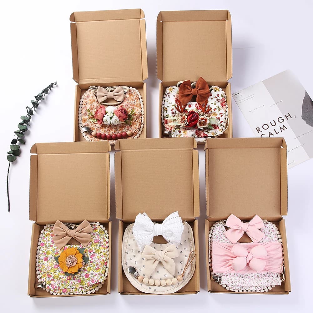 4 pezzi/set stampa floreale bavaglino fascia elastica in nylon fascia per capelli perline in silicone per uso alimentare catena con clip per ciuccio confezione regalo di Natale