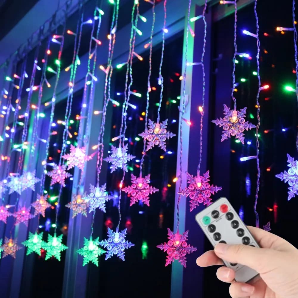 Luci a stringa LED per tende a fiocco di neve a batteria/USB Decorazioni per interni ed esterni 2024 Illuminazione per feste di Natale Decorazioni per matrimoni