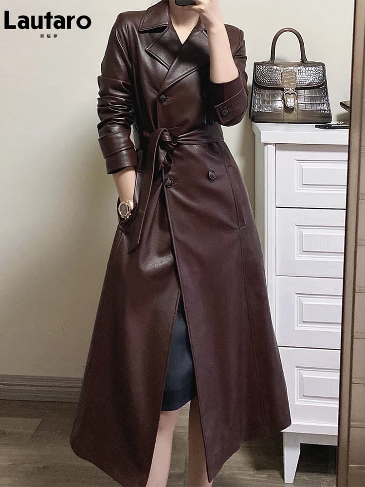 Trench in ecopelle morbida rosso vino lungo autunno inverno primavera per donna cintura doppio petto lusso elegante moda 2022