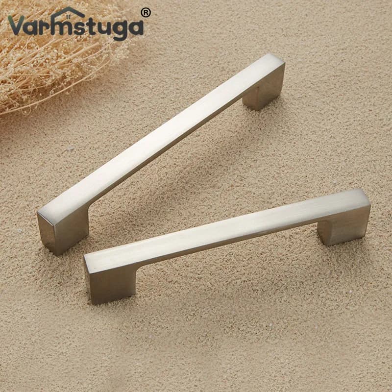 Maniglia per mobili in stile moderno 128mm/160mm maniglie per mobili manopole per cassetti maniglia per porta dell'armadio in lega di alluminio maniglie spazzolate