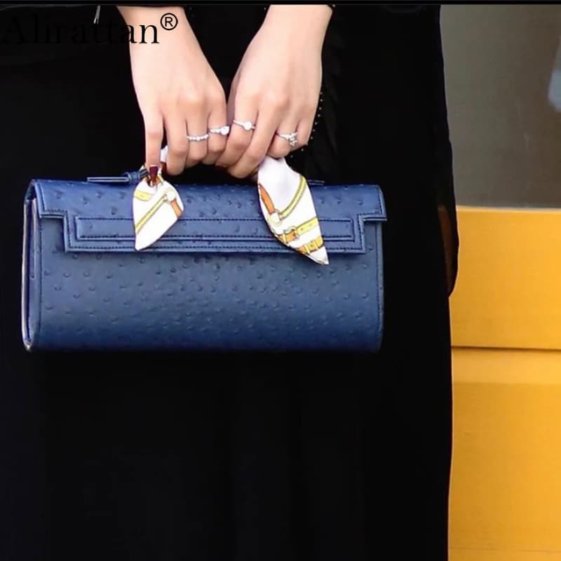 Women New Ostrich Pattern Clutch Bag Fashion Female Evening Party Bag High Quality Retro Portable Clutch Bag Trendy Wallet
