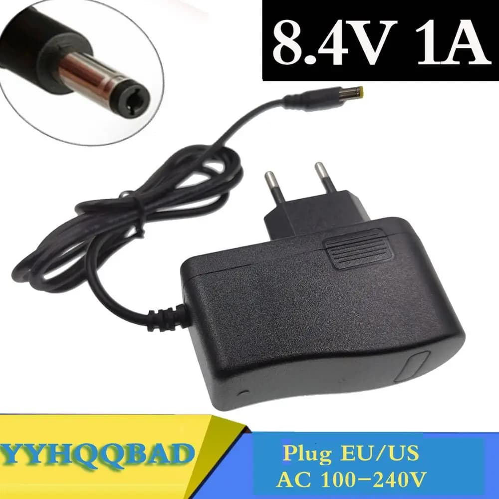 Caricabatterie al litio 8.4V 7.4V 1A 18650 Caricatore portatile da 5,5 mm * 2.1 Spina UE/AU/USA/Regno Unito