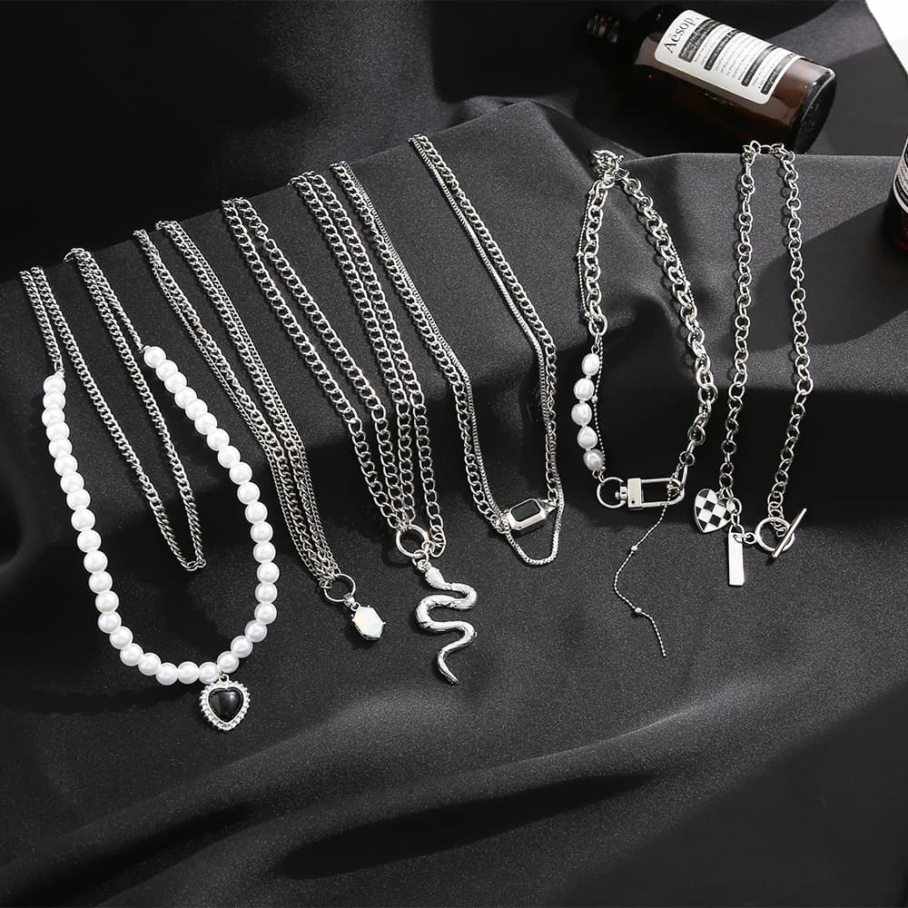 Collana a catena multistrato Color argento gotico per donna uomo Punk geometrico cuore blocco collane regali gioielli